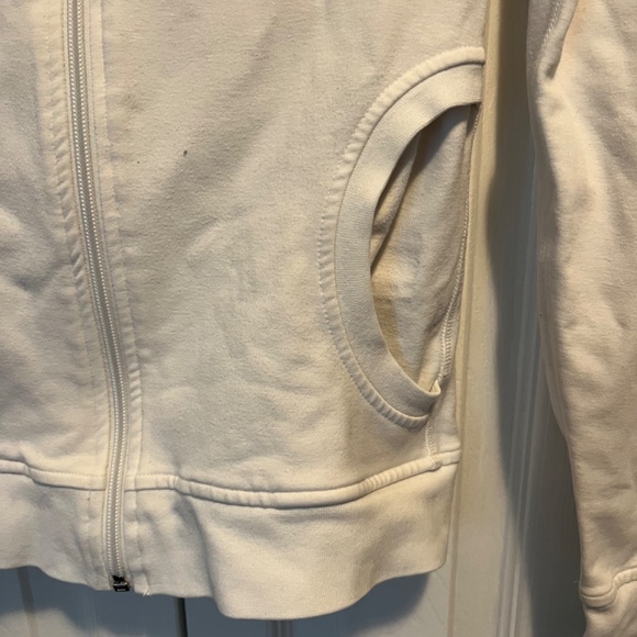 Girls Lululemon size 4 jacket - Picture 3 of 14